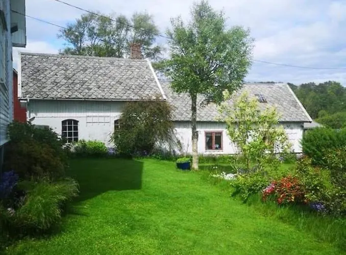 בית אירוח Shared *